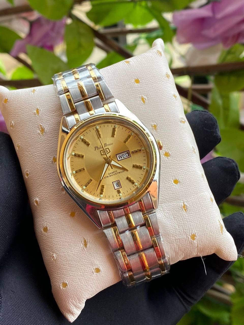 PHILIP PERSIO MEN WATCH DAY&DATE DISPLAY WATERPROOF BATTERY POWERED STRONG LUMINOUS DISPLAY TWO-TONE SILVER AND ENQUIRIES