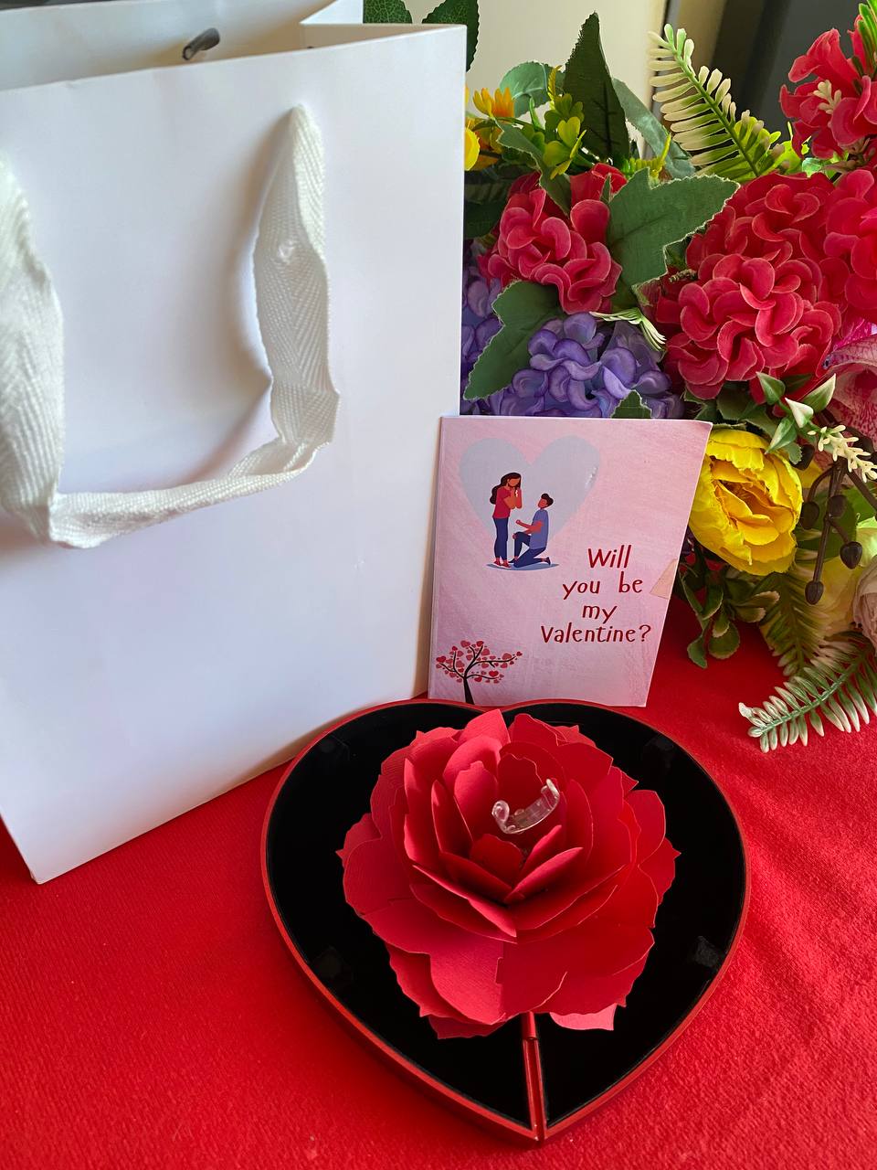 VALENTINE SALE RING HOLDER