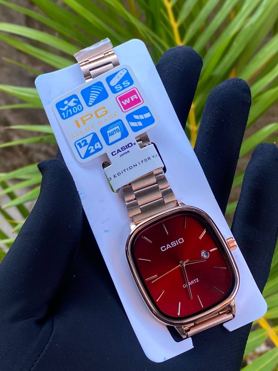 CASIO SQUARE UNISEX DATE DISPLAY WATER RESISTANT BATTERY POWERED CASIO BRANDED BOX ENGRAVING SERVICES