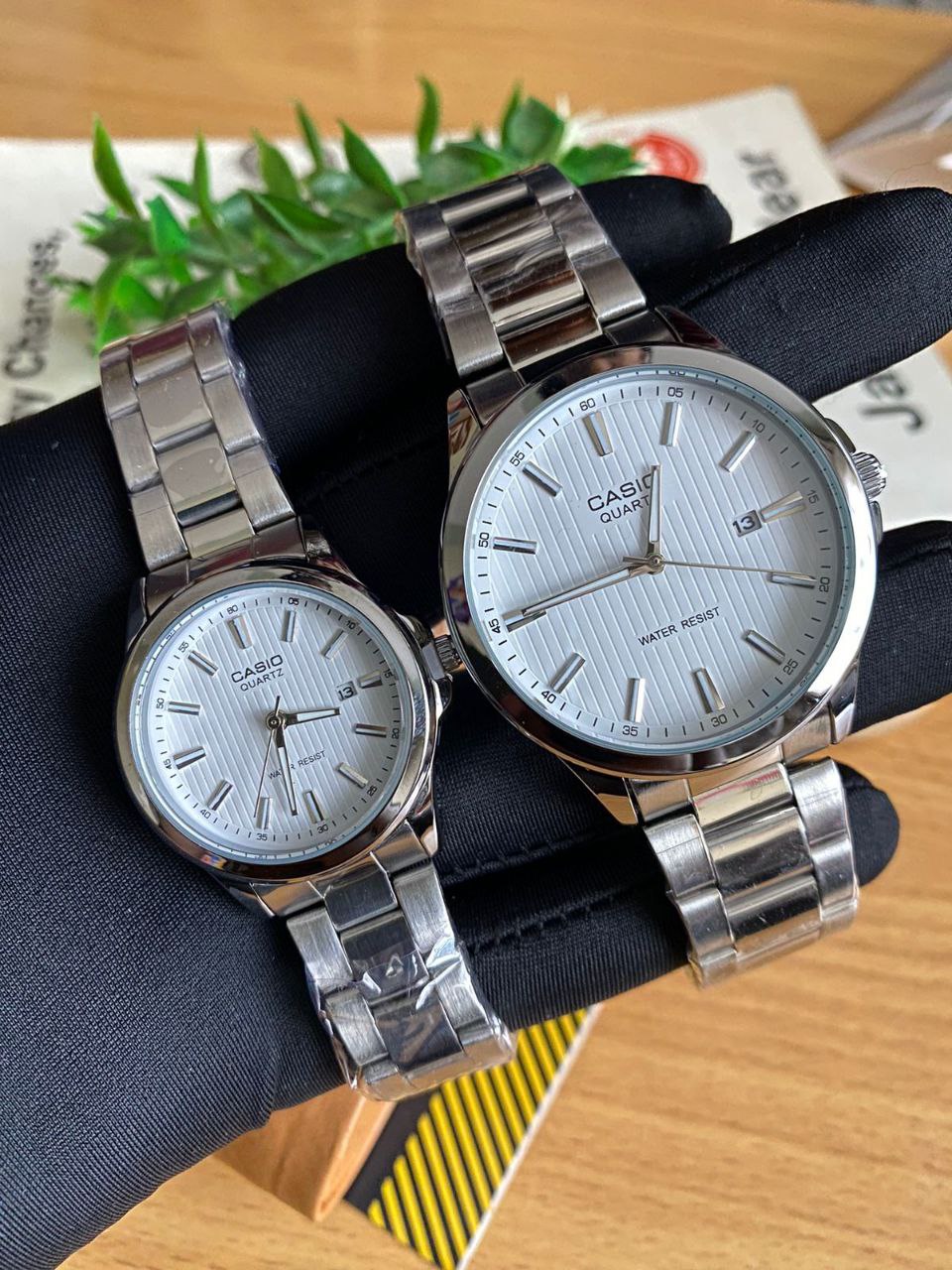 CASIO COUPLE SINGLE PIECES A PAIR WATER RESISTANT DATE DISPLAY