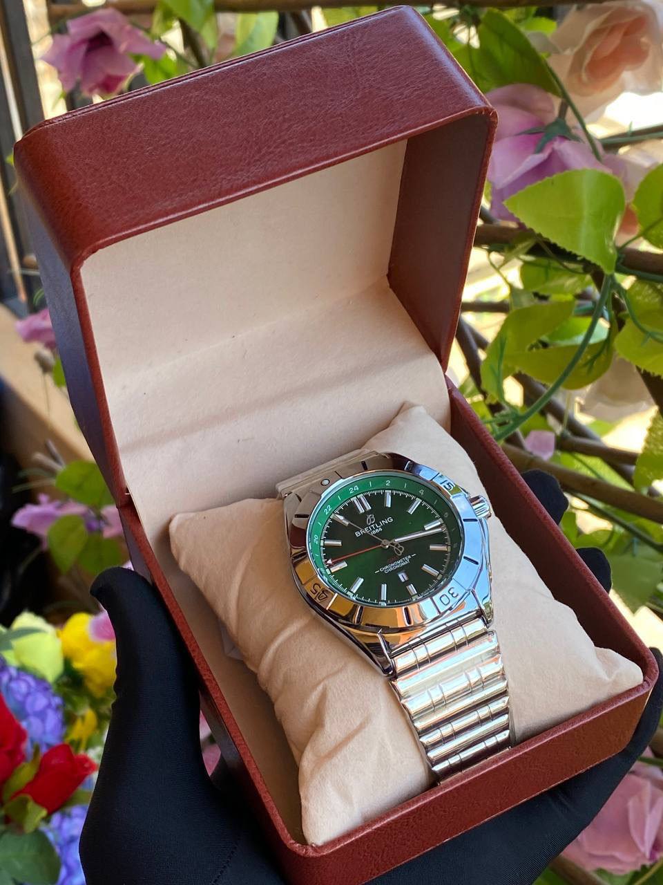 BREITLING CHRONOGRAPH FULL CHRONOGRAPH DATE DISPLAY WATER RESISTANT BATTERY POWERED EXECUTIVE BOX & ENQUIRIES