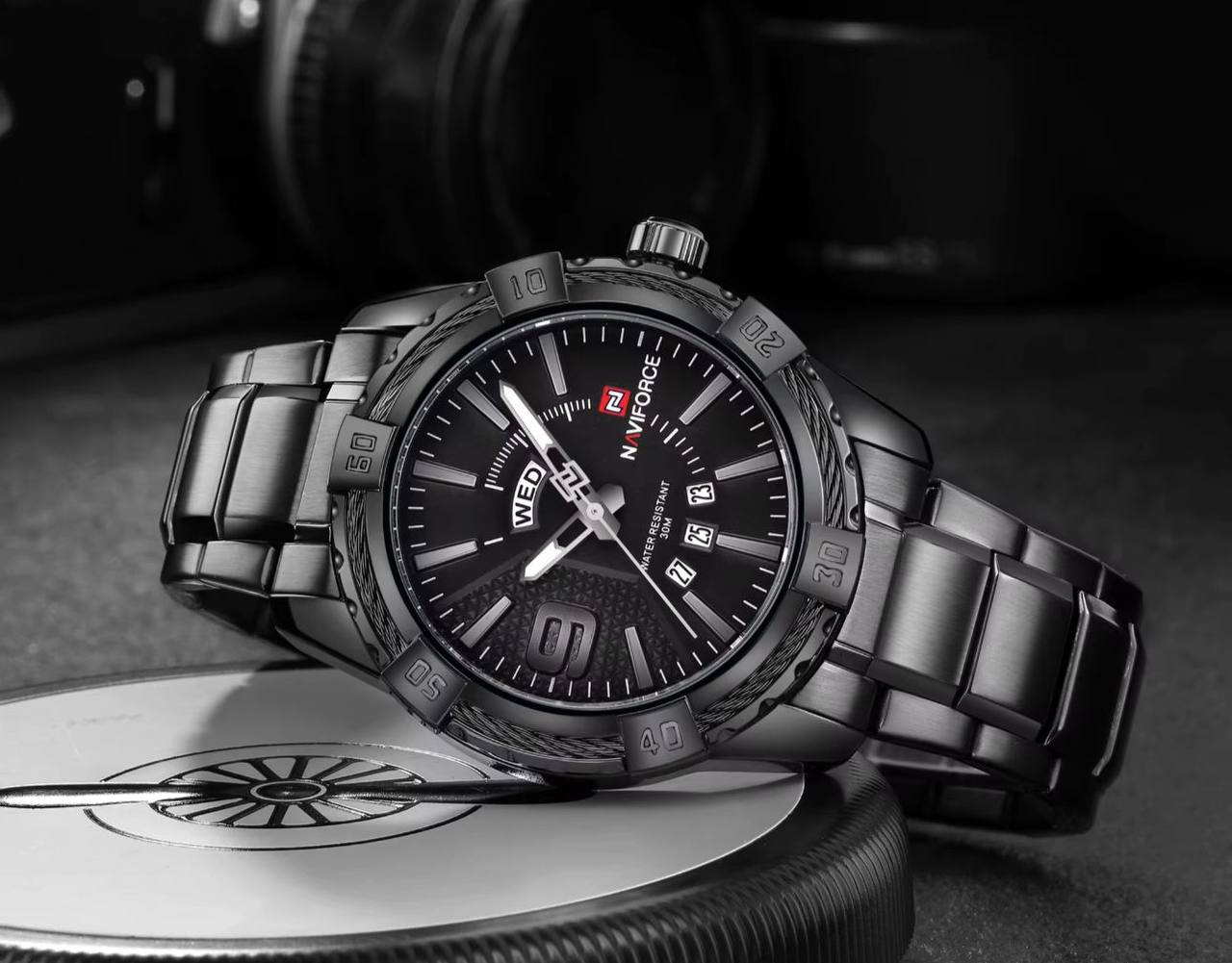 NAVIFORCE GENTS WATCH #NF 9117 DAY AND DATE DISPLAY STAINLESS STEEL FINISH WATER RESISTANT BATTERY POWERED GOLD BLACK ENGRAVING SERVICES ENQUIRIES