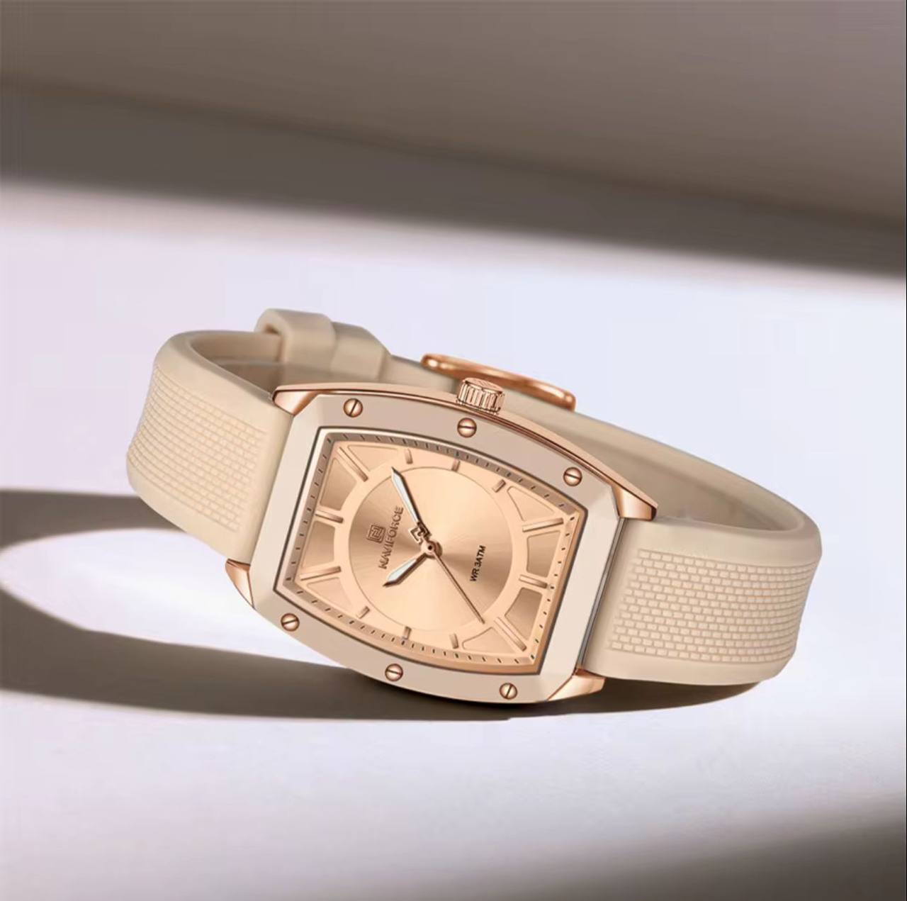 NAVIFORCE NF8051 5 COLOURS CHRONOGRAPH DATE DISPLAY WATERPROOF SILICON STRAP LUMINOUS HANDS ENGRAVING FROM & ENQUIRIES