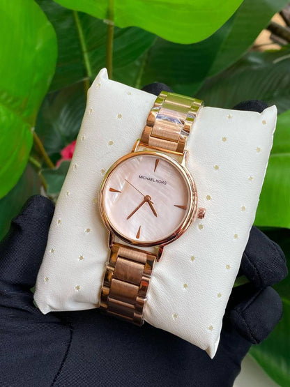 MICHAEL KORS LADIES WATCH STAINLESS STEEL BATTERY POWERED WATER RESISTANT ENGRAVING SERVICES ENQUIRIES