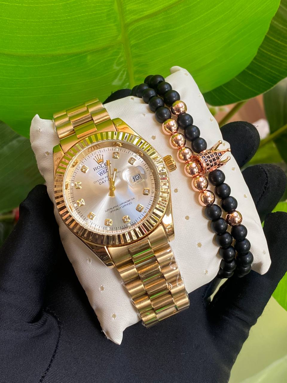 ROLEX GENTS WATCH X BANGLE STAINLESS STEEL WATER RESISTANT DAY&DATE DISPLAY ROLEX BRANDED BOX ENGRAVING SERVICES ENQUIRIES