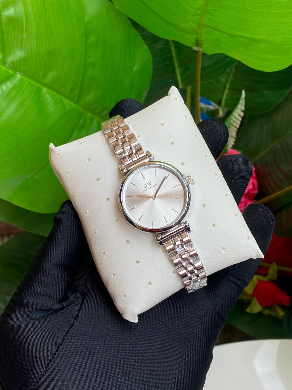 LIGE LG9936B FULL CHRONOGRAPH(DAY,24HRS,DATE) WATERPROOF 30M LUMINOUS HANDS ULTRA THIN DESIGN STAINLESS STEEL BAND(MESH STRAP) COMES A LIGE BRANDED BOX ENGRAVING SERVICES ENQUIRIES