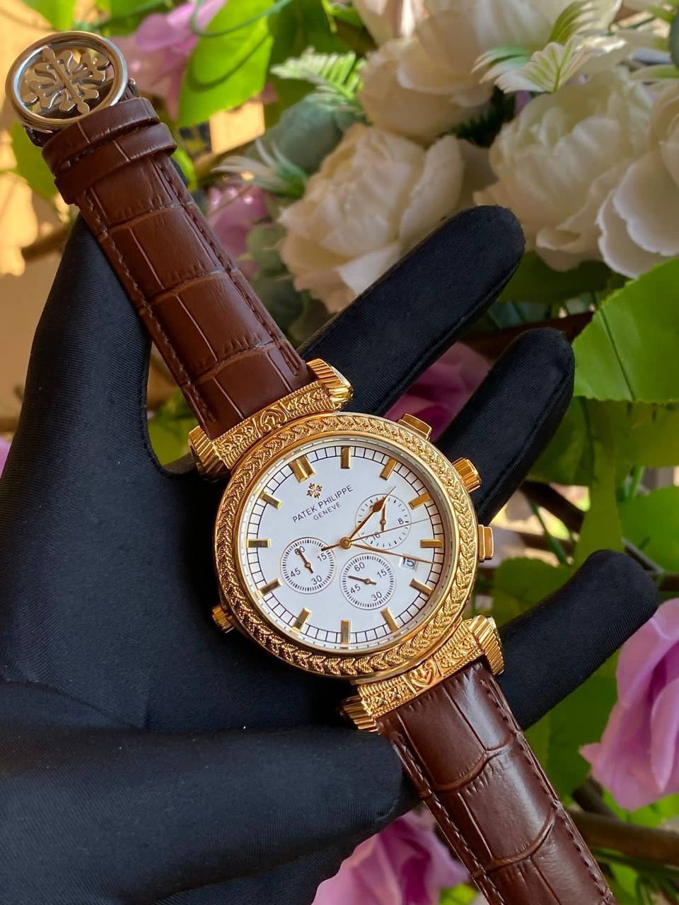 DOUBLE SIDED PATEK PHILLIPE GENTS WATCH DATE DISPLAY POLISHED LEATHER STRAP CHRONOGRAPH WATER RESISTANT BATTERY POWERED ENGRAVING SERVICES ENQUIRIES AND