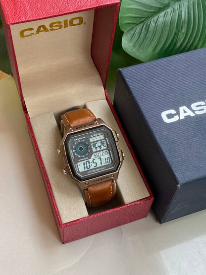 CASIO WORLDTIME WORLD TIME COUNT DOWN TIMER 5 ALARMS BATTERY POWERED LEATHER STRAP WATER RESISTANT CASIO BRANDED BLUE BOX ENQUIRIES