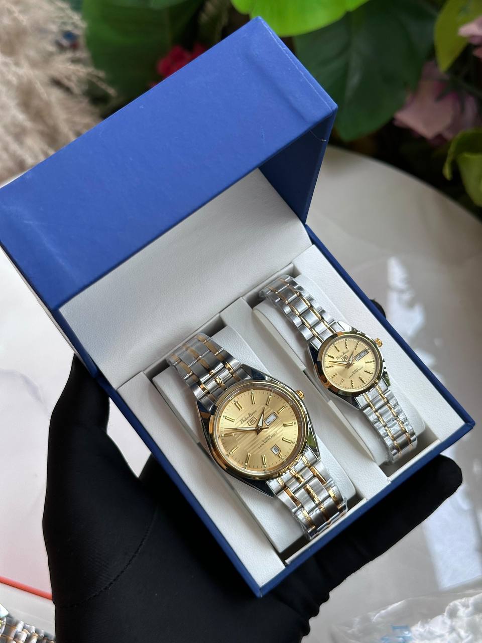 PHILIP PERSIO WATCH COUPLE PAIR DAY&DATE DISPLAY WATERPROOF BATTERY POWERED STRONG LUMINOUS DISPLAY TWO-TONE SILVER COUPLE BOX