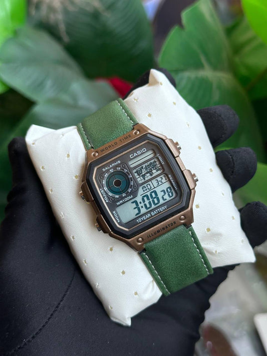 CASIO WORLDTIME WORLD TIME COUNT DOWN TIMER 5 ALARMS BATTERY POWERED LEATHER STRAP WATER RESISTANT CASIO BRANDED BLUE BOX ENQUIRIES