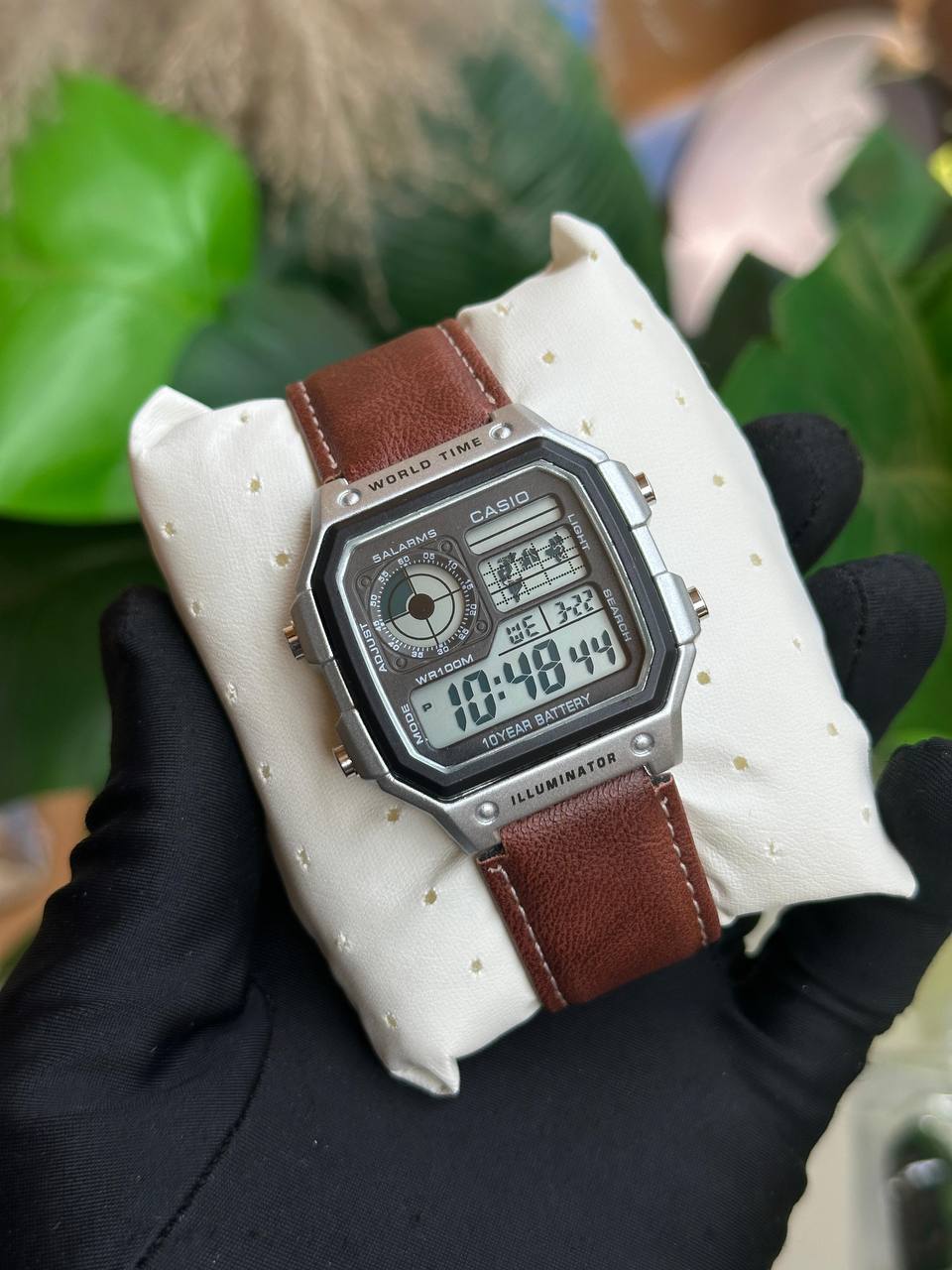 CASIO WORLDTIME WORLD TIME COUNT DOWN TIMER 5 ALARMS BATTERY POWERED LEATHER STRAP WATER RESISTANT CASIO BRANDED BLUE BOX ENQUIRIES