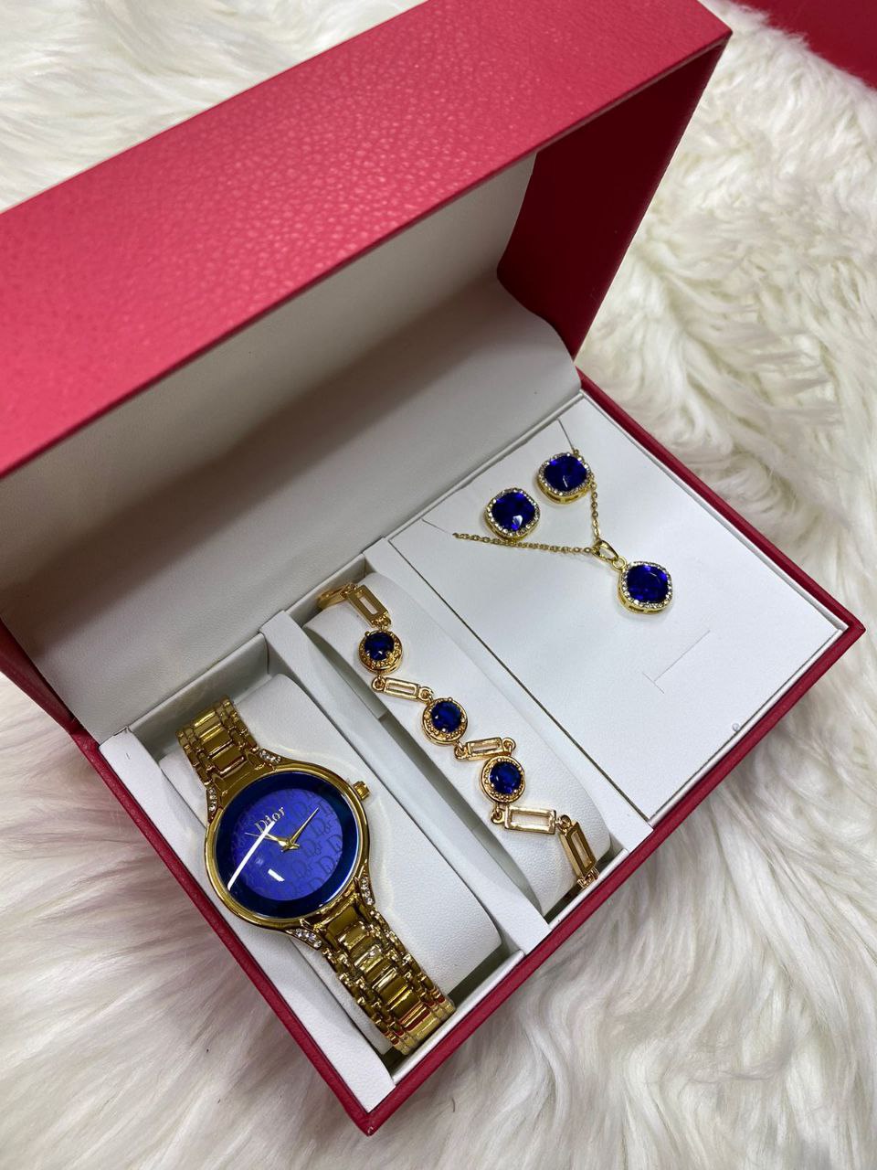 SET OF WATCH BRACELET NECKLACE EARRINGS