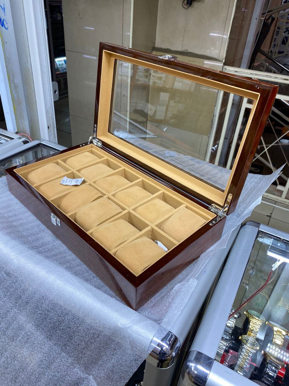 12 SLOTS WOODEN WATCH ORGANIZER