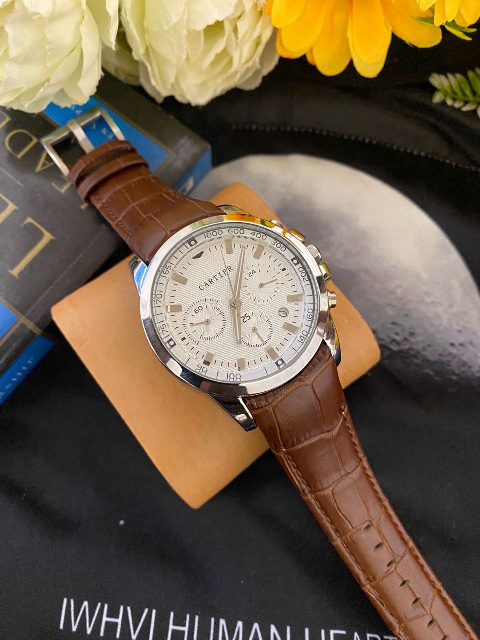 CARTIER CHRONOGRAPH DATE DISPLAY LEATHER STRAP