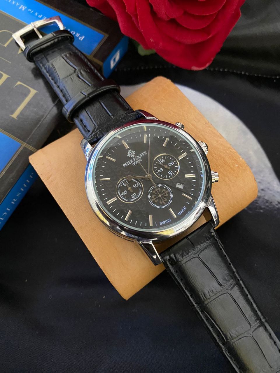 PATEK PHILIPPE DATE DISPLAY LEATHER STRAP CHRONOGRAPH