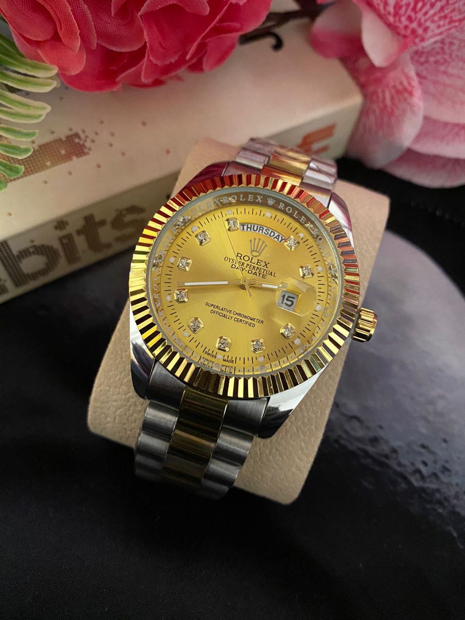 GENTS ROLEX WITH PERPETUAL CALENDAR FULL DAY DISPLAY DATE DISPLAY WATER RESISTANT BATTERY POWERED