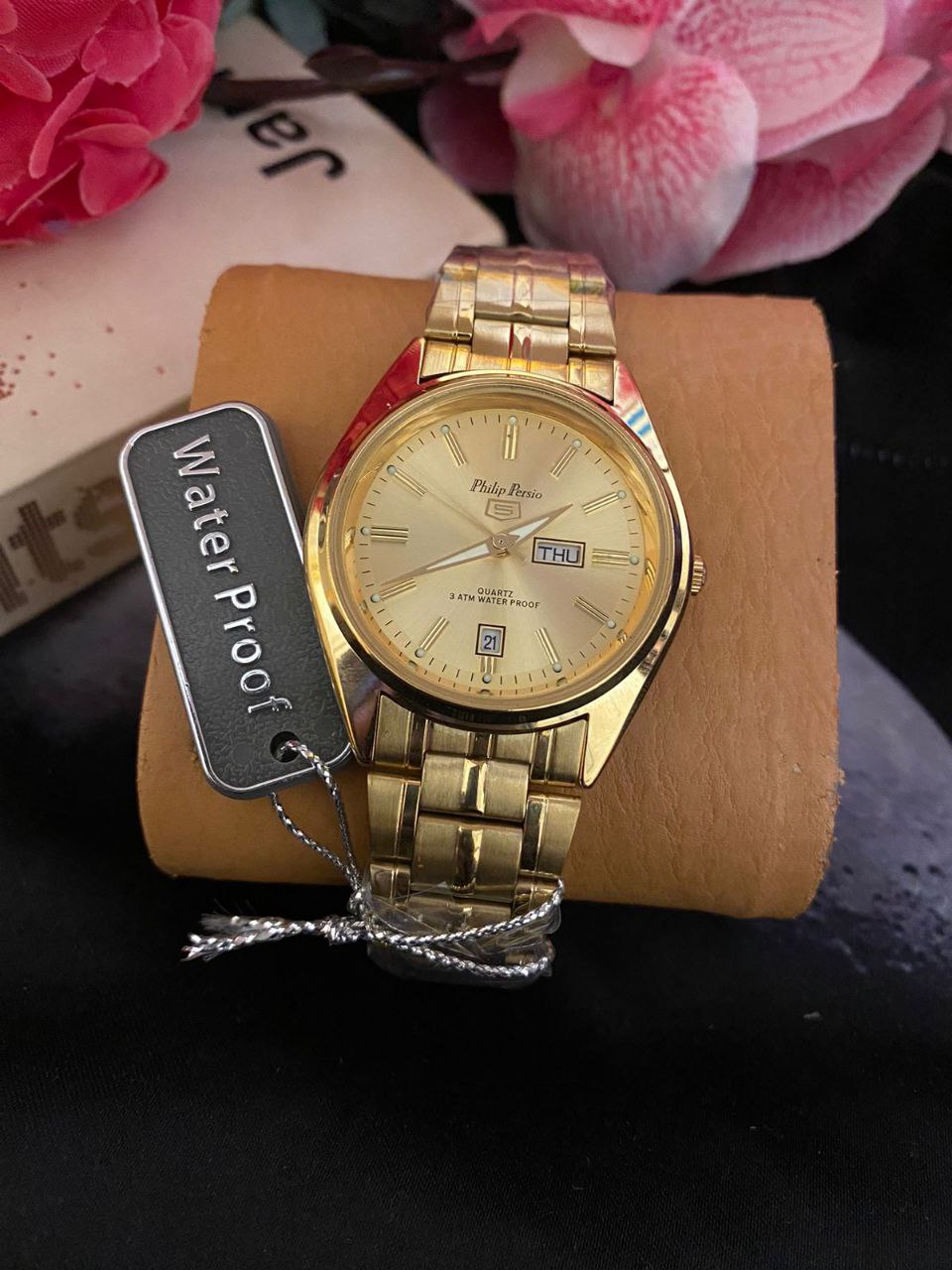 PHILIP PERSIO DAY&DATE DISPLAY WATERPROOF BATTERY POWERED GOLD TWO-TONE