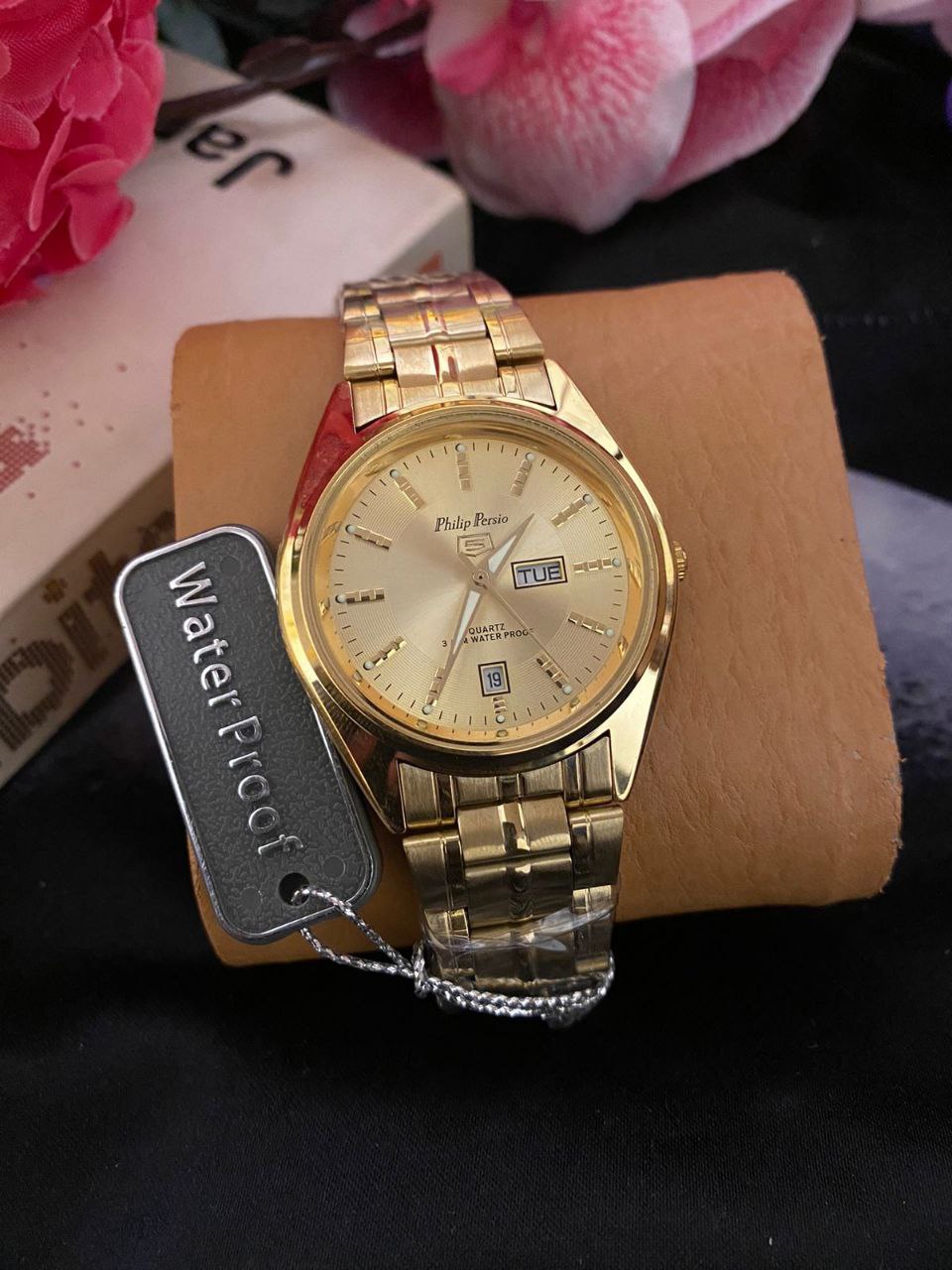 PHILIP PERSIO DAY&DATE DISPLAY WATERPROOF BATTERY POWERED GOLD TWO-TONE