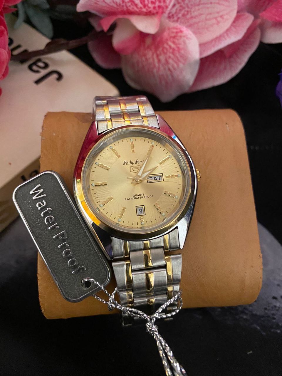 PHILIP PERSIO DAY&DATE DISPLAY WATERPROOF BATTERY POWERED GOLD TWO-TONE