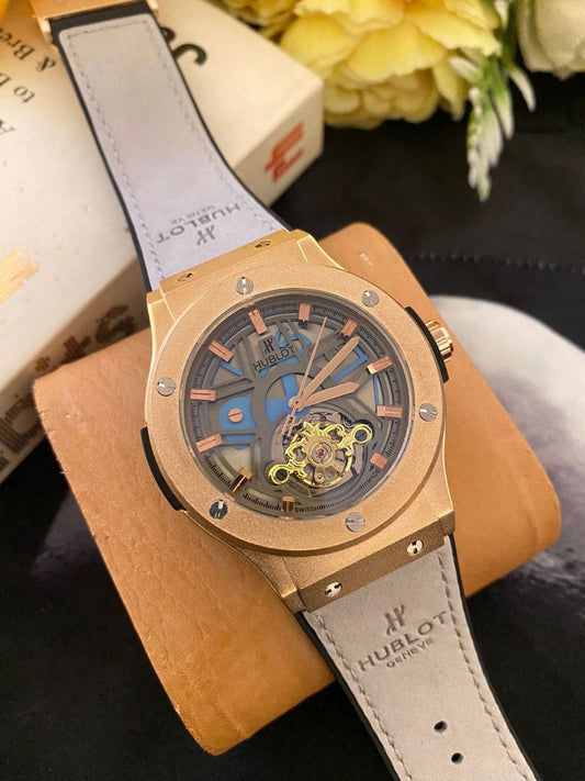 HUBLOT AUTOMATIC AUTOMATIC MOVEMENT WATER RESISTANT HUBLOT BRANDED BOX
