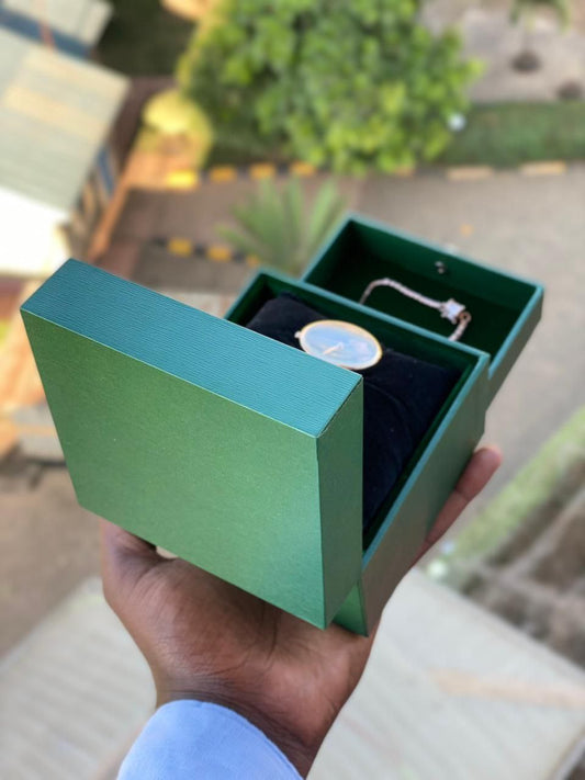 SK GIFT SET WATCH BRACELET GIFT BAG @