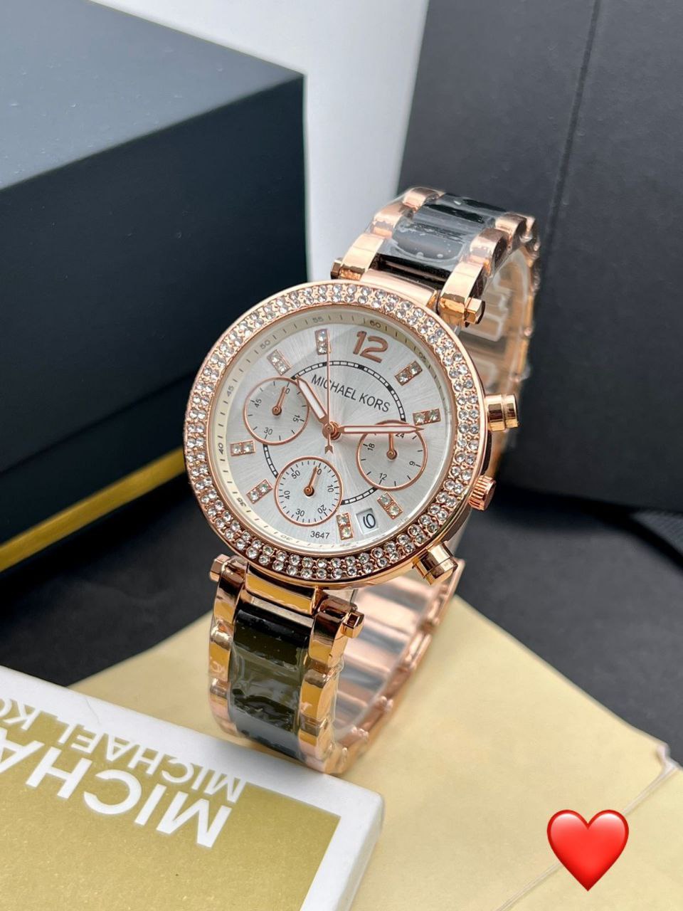 MICHAEL KORS CHRONOGRAPH LADIES WATCH CHRONOGRAPH DATE DISPLAY WATER RESISTANT BATTERY POWERED