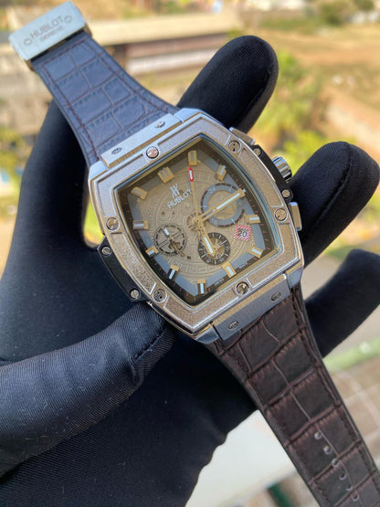 HUBLOT BIG BANG CHRONOGRAPH DATE DISPLAY WATER RESISTANT BATTERY POWERED HUBLOT BRANDED BOX