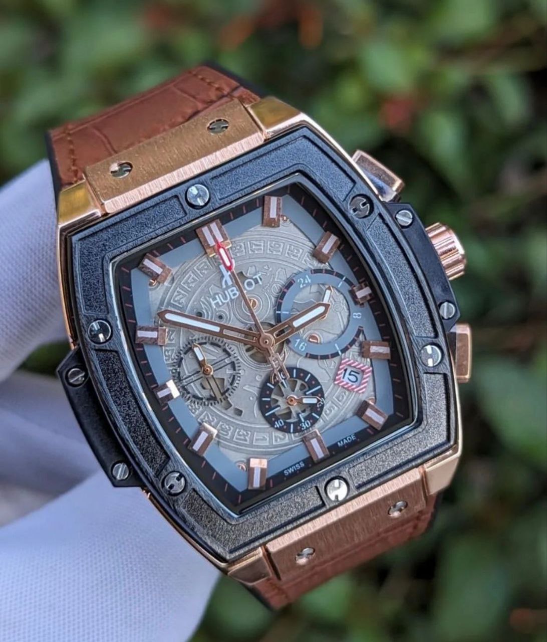 HUBLOT BIG BANG CHRONOGRAPH DATE DISPLAY WATER RESISTANT BATTERY POWERED HUBLOT BRANDED BOX