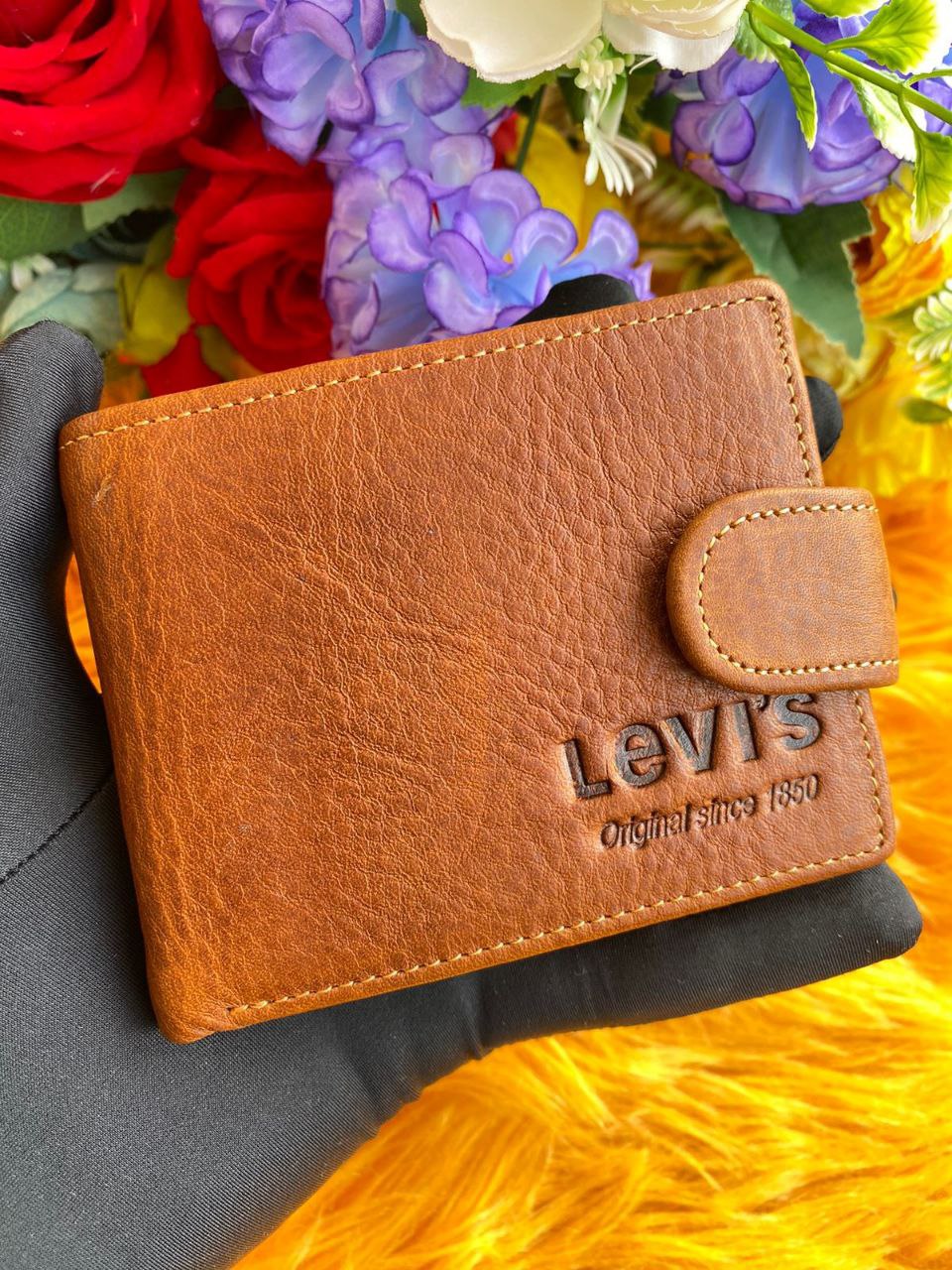 LEATHER WALLETS WITH ZIP