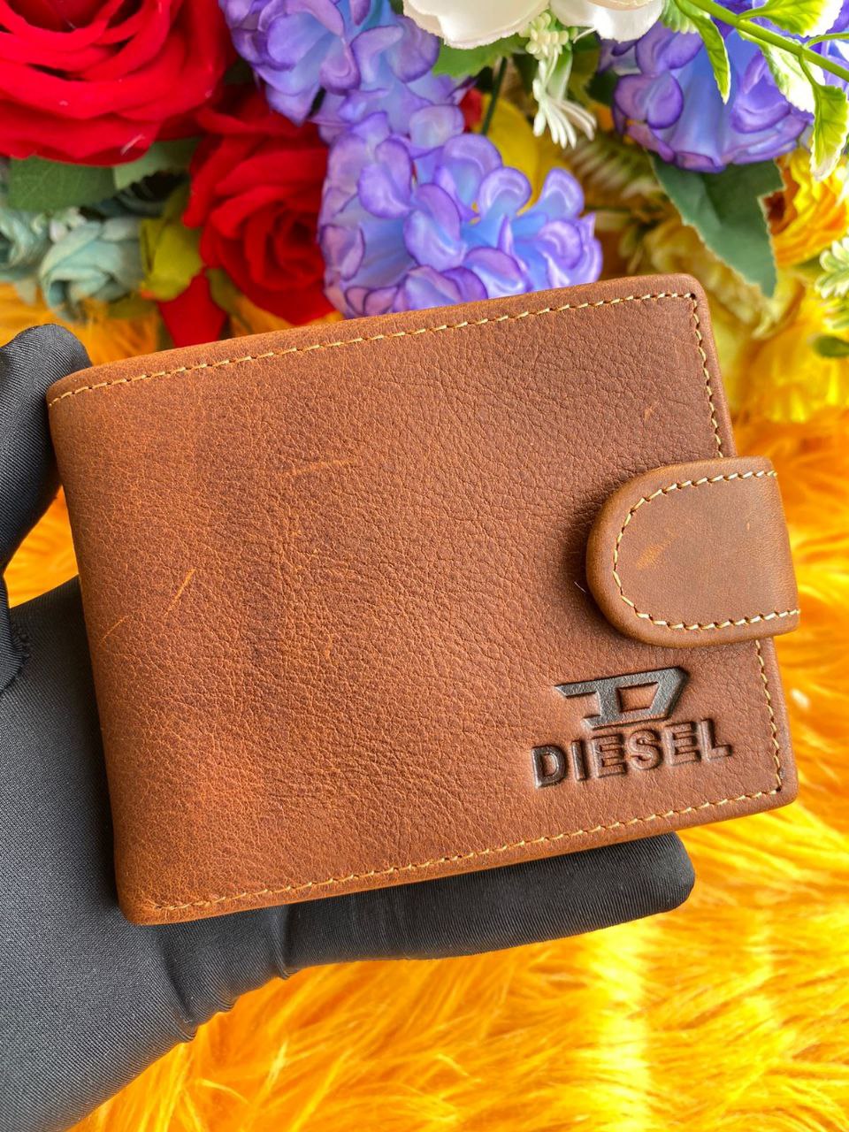 LEATHER WALLETS WITH ZIP