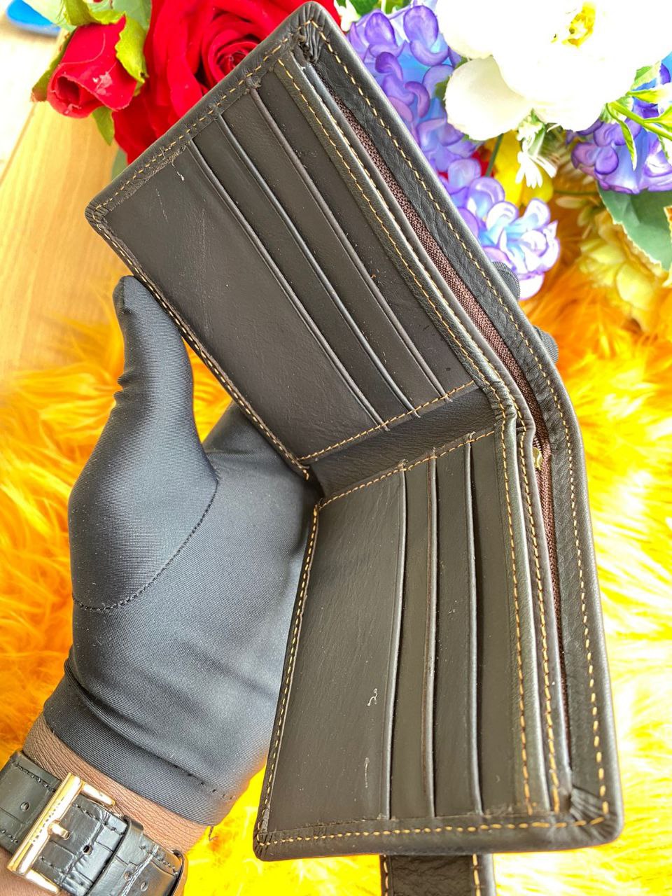 LEATHER WALLETS WITH ZIP