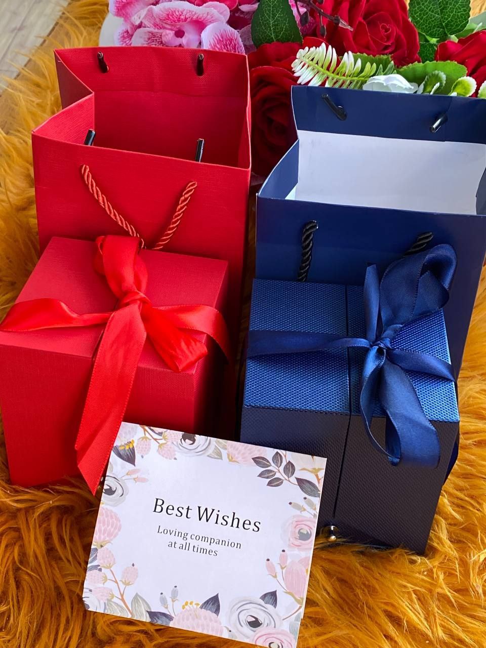 BEST WISHES GIFT PACKAGE I LOVE YOU NECKLACE 100 LANGUAGES PRESERVED ROSE DRAWER BOX BAG GIFT CARD ROSE GOLD & SILVER NECKLACE