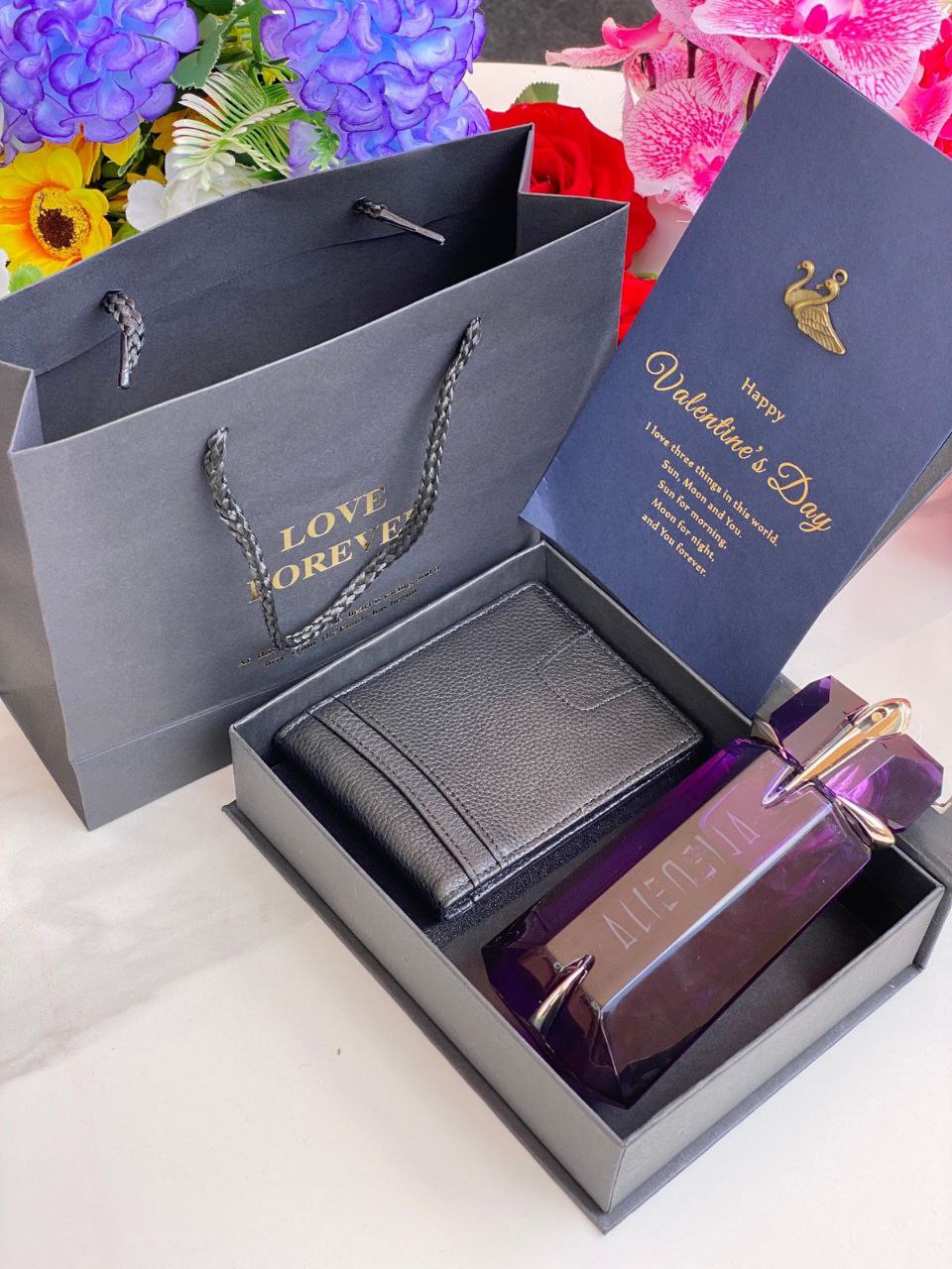 LOVE FOREVER GIFT PACKAGE PERFUME TESTER LOVE FOREVER BOX&BAG CARD LEATHER WALLET NOTE-THIS PACKAGE CAN BE COMBINED WITH ANY PERFUME TESTER ANY WALLET COLOUR/BRAND ENQUIRIES