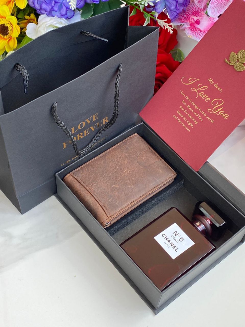 LOVE FOREVER GIFT PACKAGE PERFUME TESTER LOVE FOREVER BOX&BAG CARD LEATHER WALLET NOTE-THIS PACKAGE CAN BE COMBINED WITH ANY PERFUME TESTER ANY WALLET COLOUR/BRAND ENQUIRIES