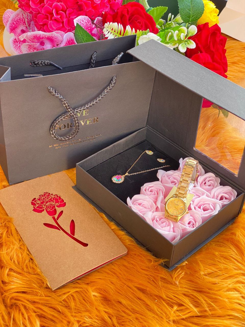 LADIES GIFT PACKAGE PRESERVED ROSES NECKLACE X EARRRINGS WATCH (ANY CURREN,CASIO,ROLEX BRANDS) LOVE CARD BAG X BOX
