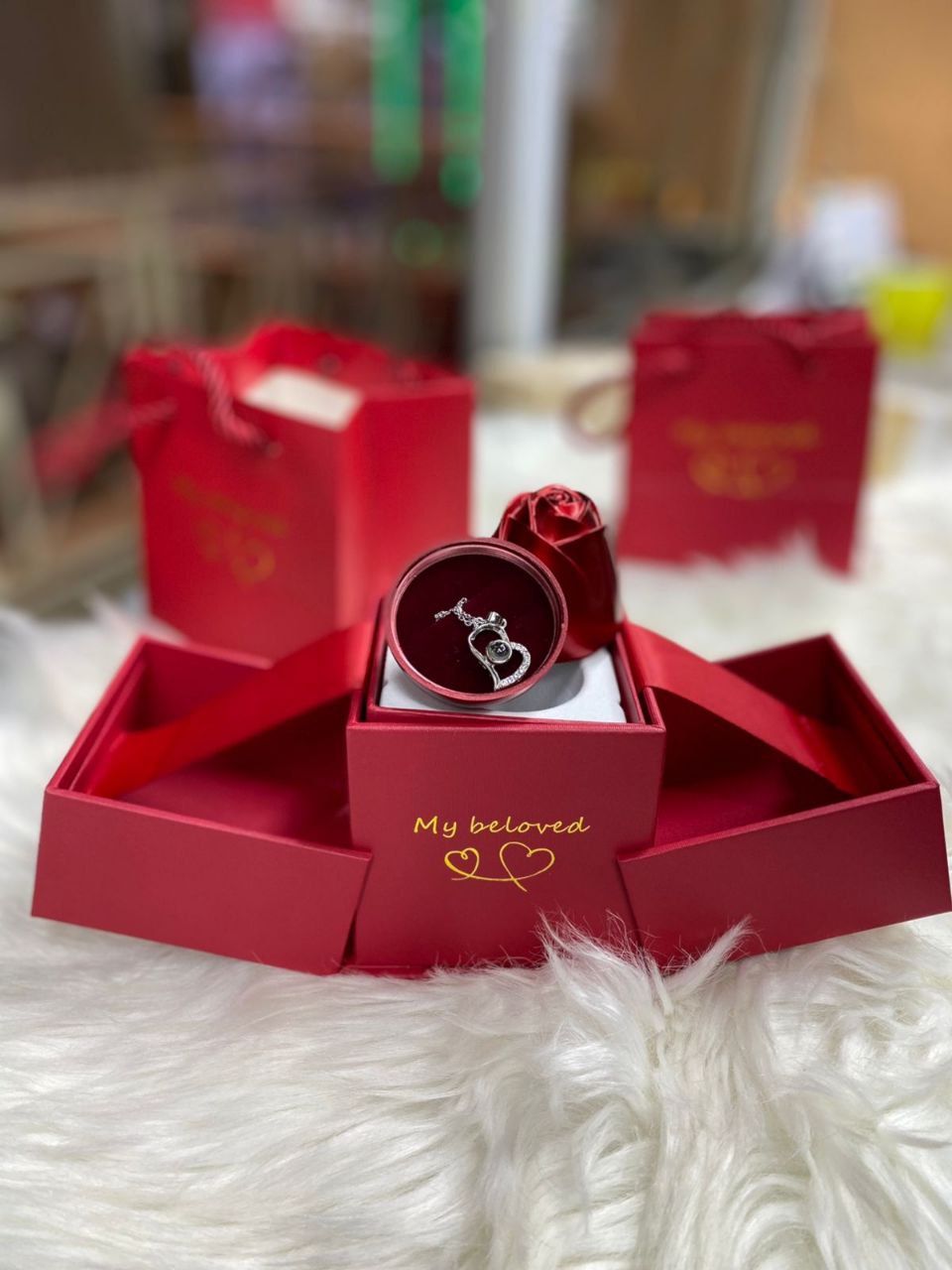 I LOVE YOU NECKLACE 100 LANGUAGES DOZEN PIECES AND ABOVE SILVER ROSE GOLD NECKLACE COMES A BOX AND GIFT BAG