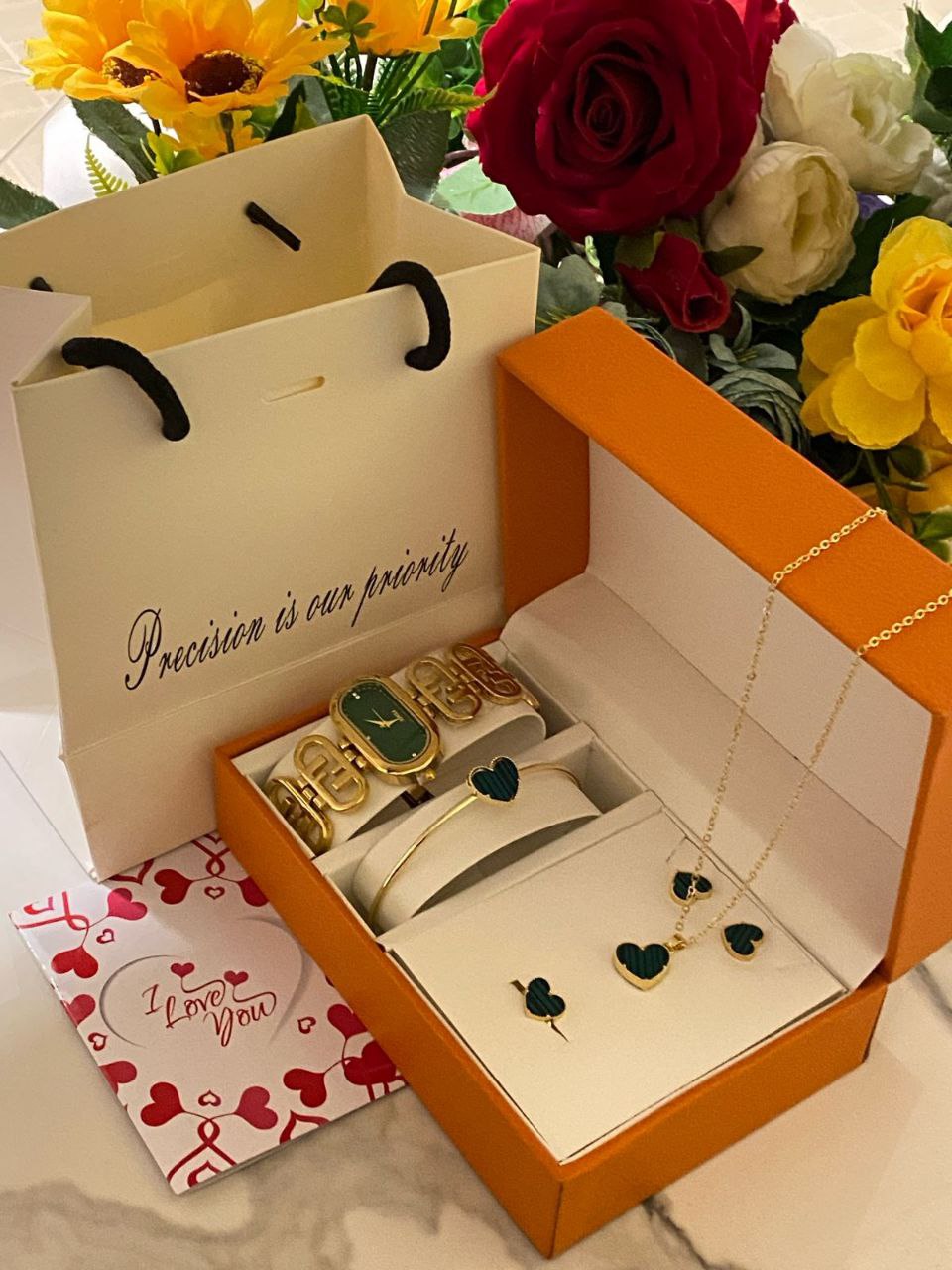 5 1 GIFT SETS WITH GIFT BAG&CARD DOZEN PURCHASE AND ABOVE 2,300( SET ONLY) WATCH,NECKLACE,EARRINGS,BRACELET,RING. BAG CARD