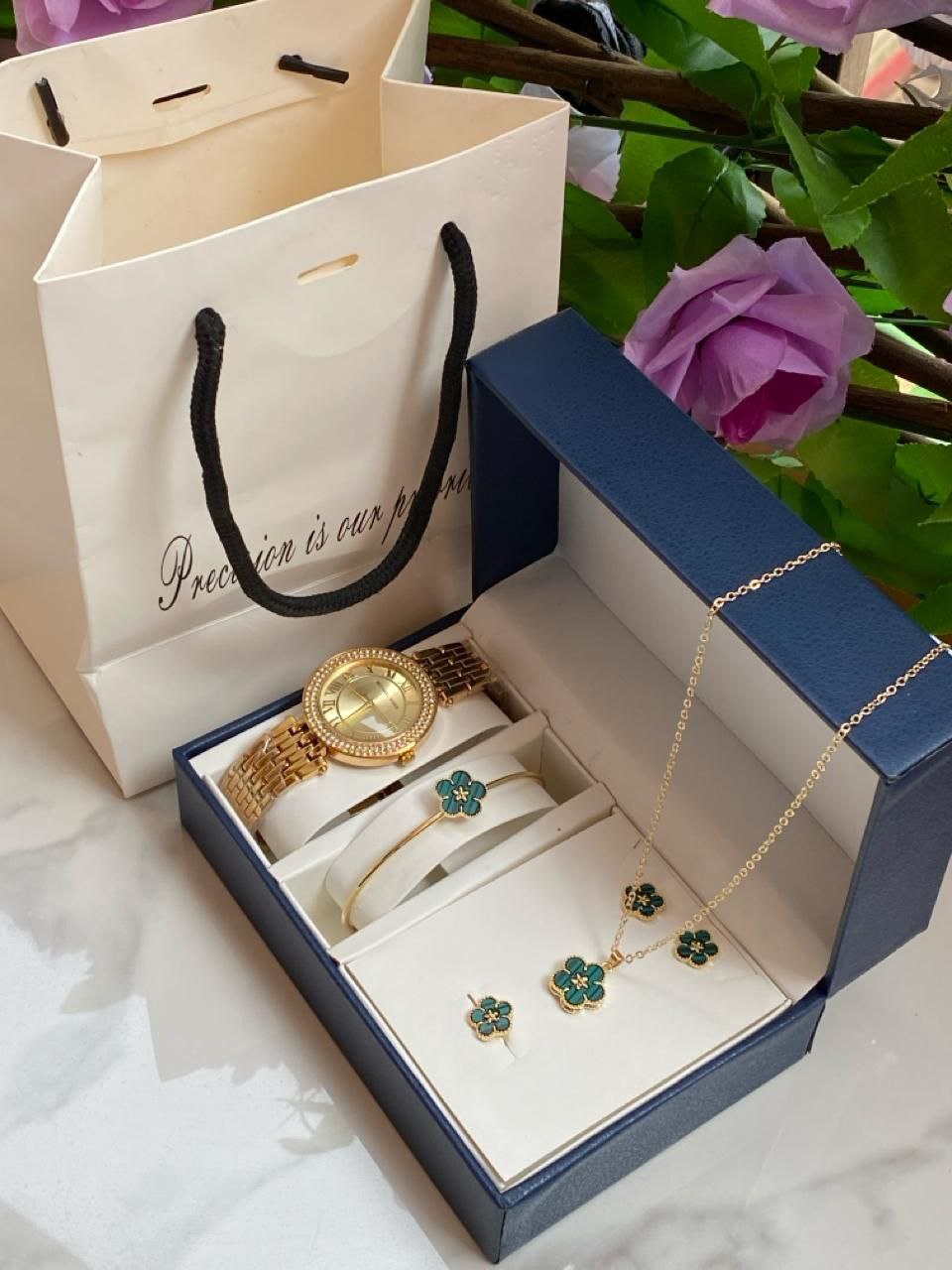 5 1 GIFT SETS WATCH NECKLACE EARRINGS BRACELET RING GIFT BAG