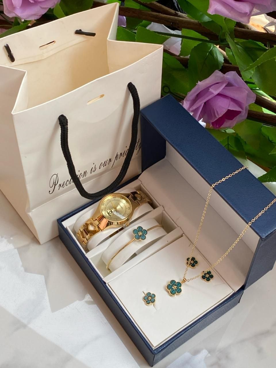 5 1 GIFT SETS WATCH NECKLACE EARRINGS BRACELET RING GIFT BAG