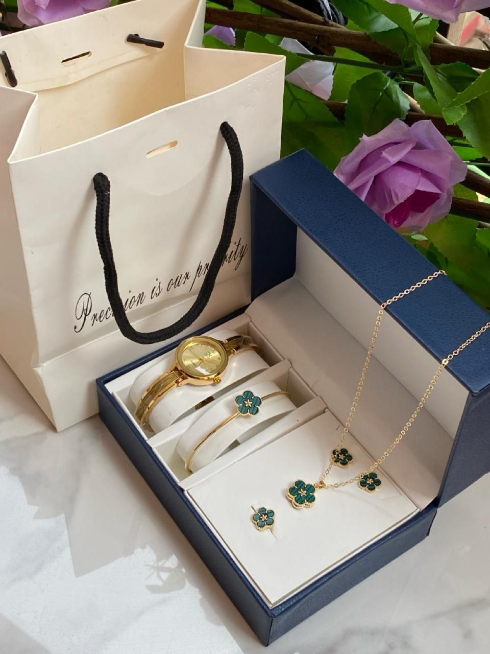 5 1 GIFT SETS WATCH NECKLACE EARRINGS BRACELET RING GIFT BAG