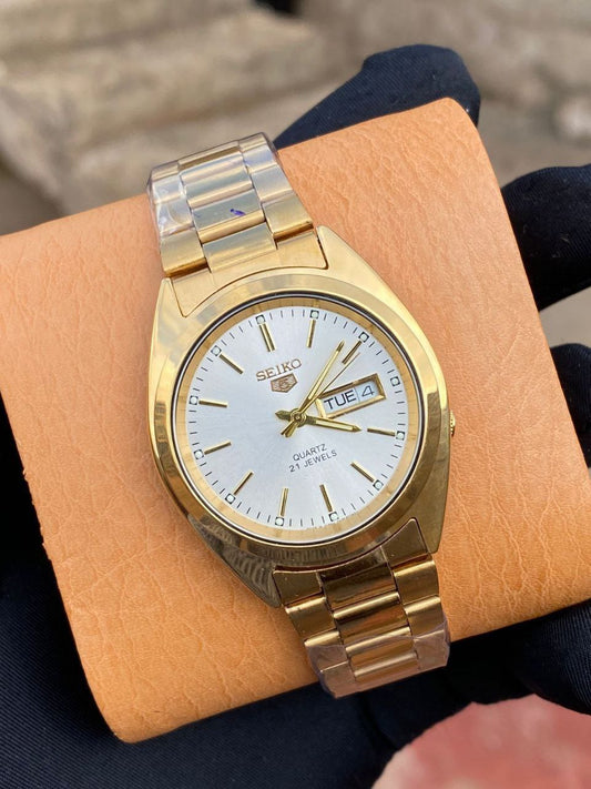 POEDAGAR LADIES 719 (LEATHER STRAP) WATER RESISTANT FINELY POLISHED LEATHER STRAP BATTERY POWERED PURPLE