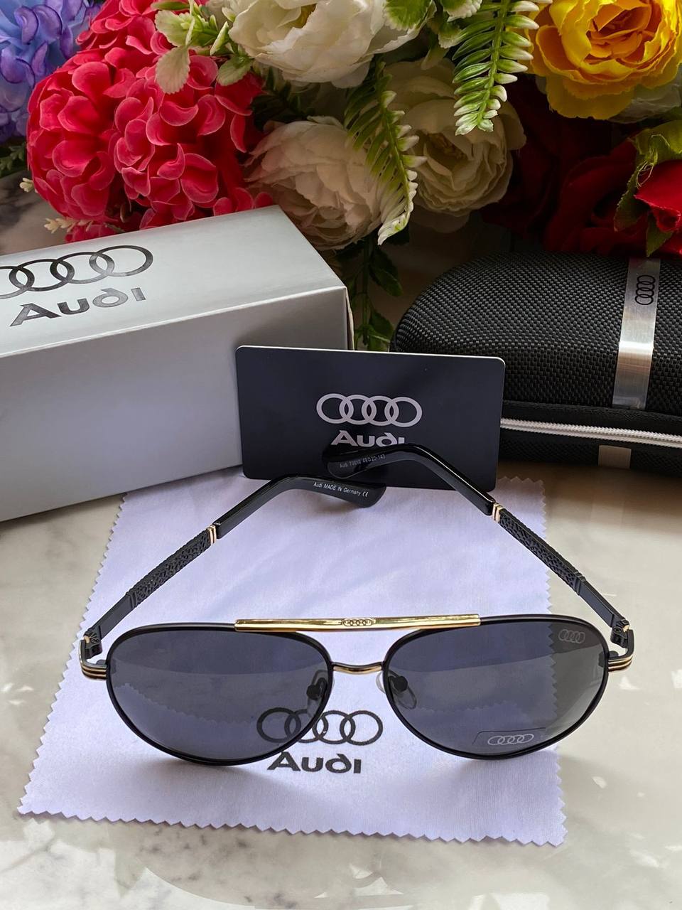 CURREN LADIES #9068 (LEATHER ) WATER RESISTANT BATTERY POWERED ENQUIRIES