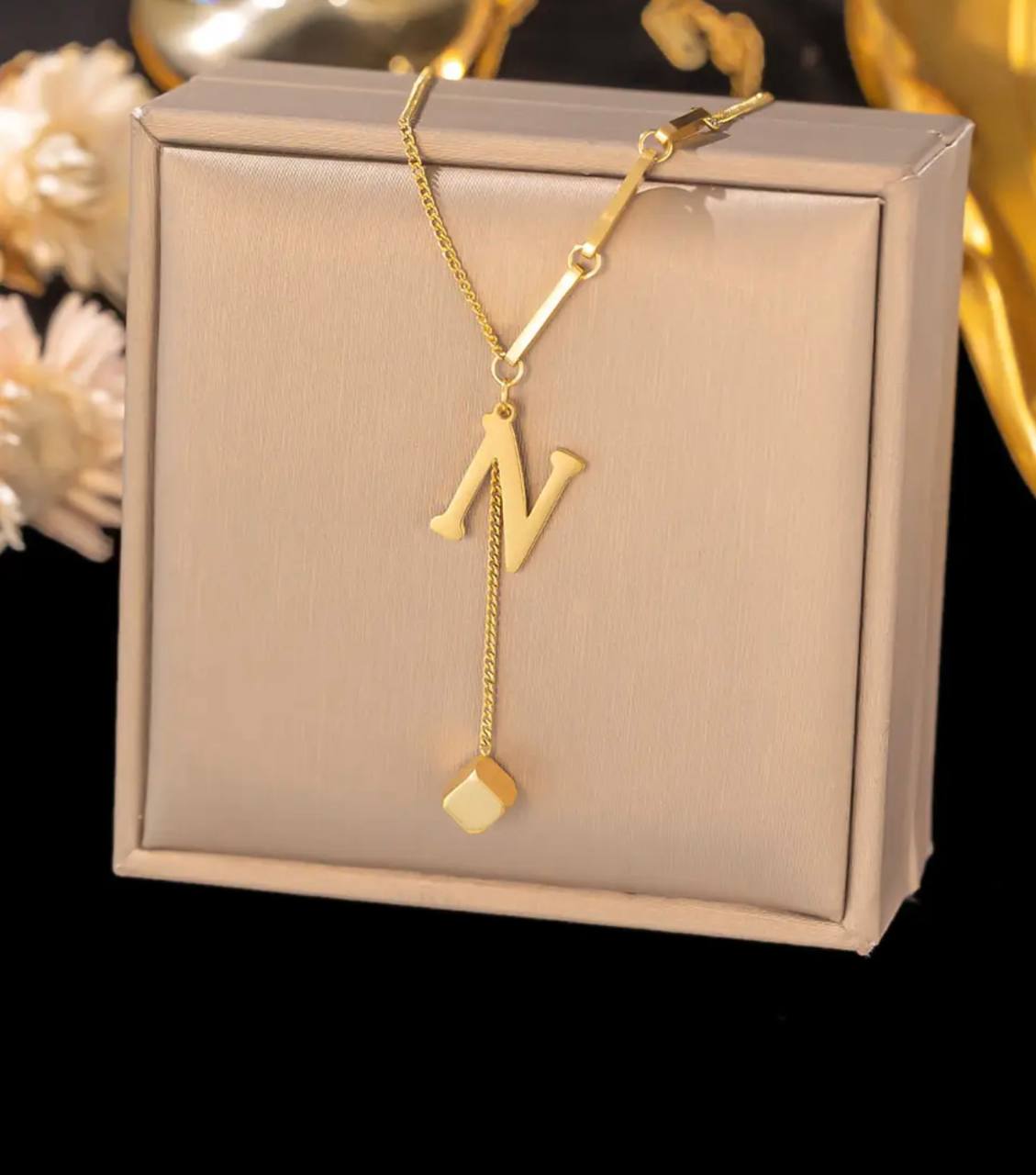 INITIAL LETTERS HYPOALLERGENIC NECKLACES NON FADE STAINLESS STEEL HYPOALLERGENIC NECKLACE GIFT BOXES