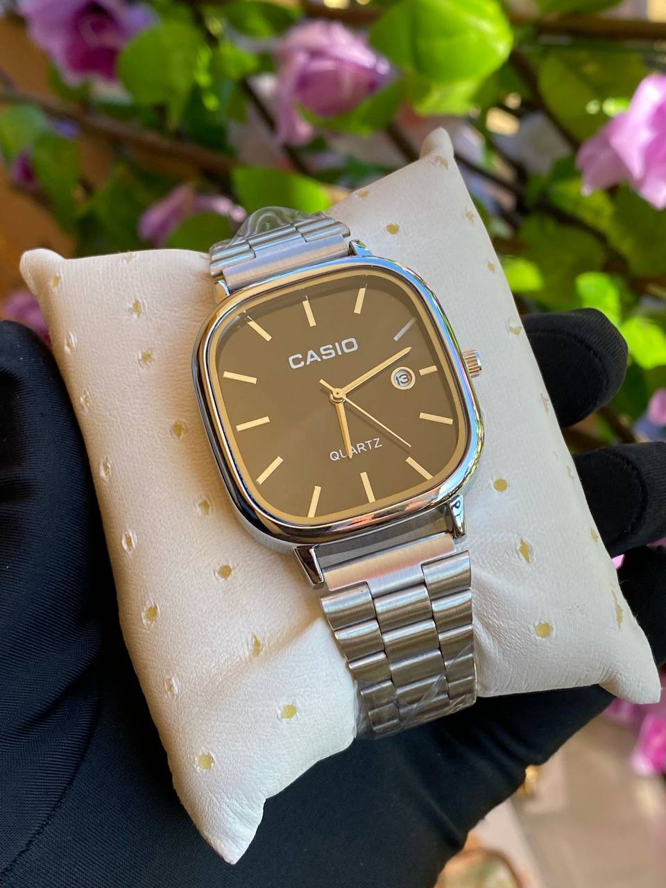 CASIO SQUARE UNISEX DATE DISPLAY WATER RESISTANT BATTERY POWERED CASIO BRANDED BOX