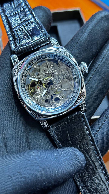 FORSINING AUTOMATIC WATCH AUTOMATIC MOVEMENT LUMINOUS ARMS STAINLESS STEEL LEATHER STRAP WATER RESISTANT COMES A FORSINING BRANDED BOX