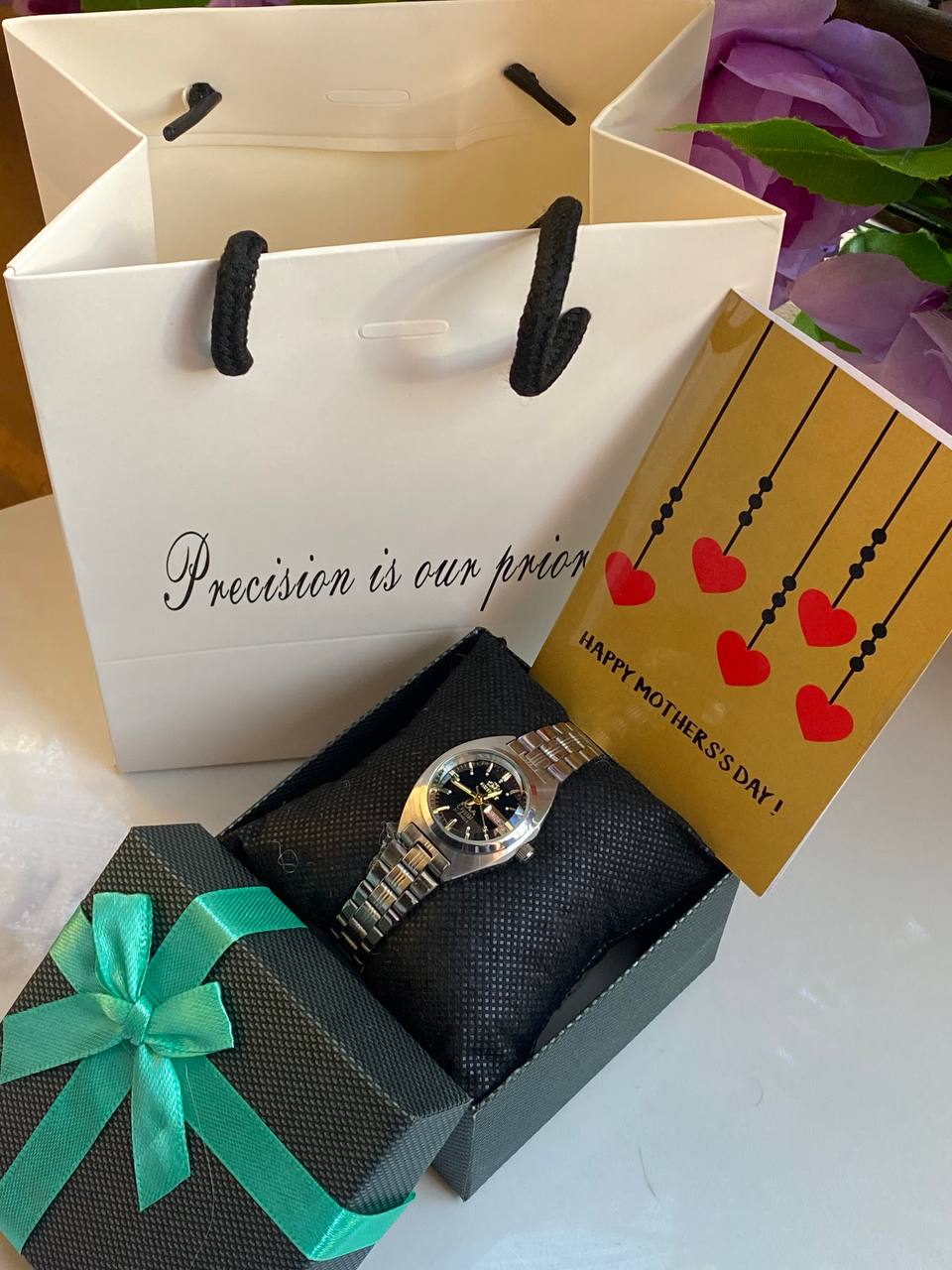 MOTHERS DAY GIFT PACKAGE (NAVIFORCE EDITION) WATCH,BOX,CARD,BAG STAINLESS STEEL WATER RESISTANT BATTERY POWERED