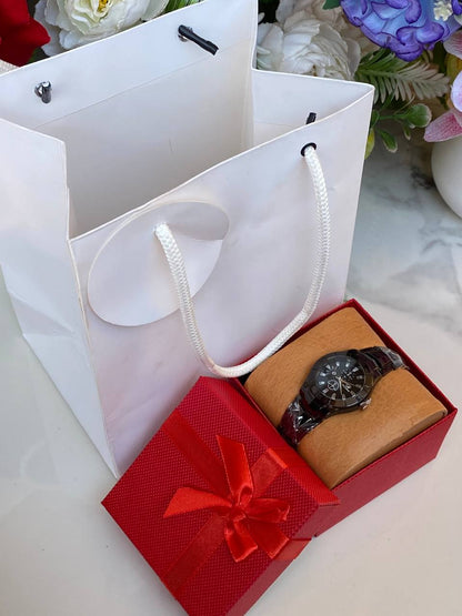 LADIES GIFT WATCH WATER RESITANT BATTERY POWERED & ENQUIRIES