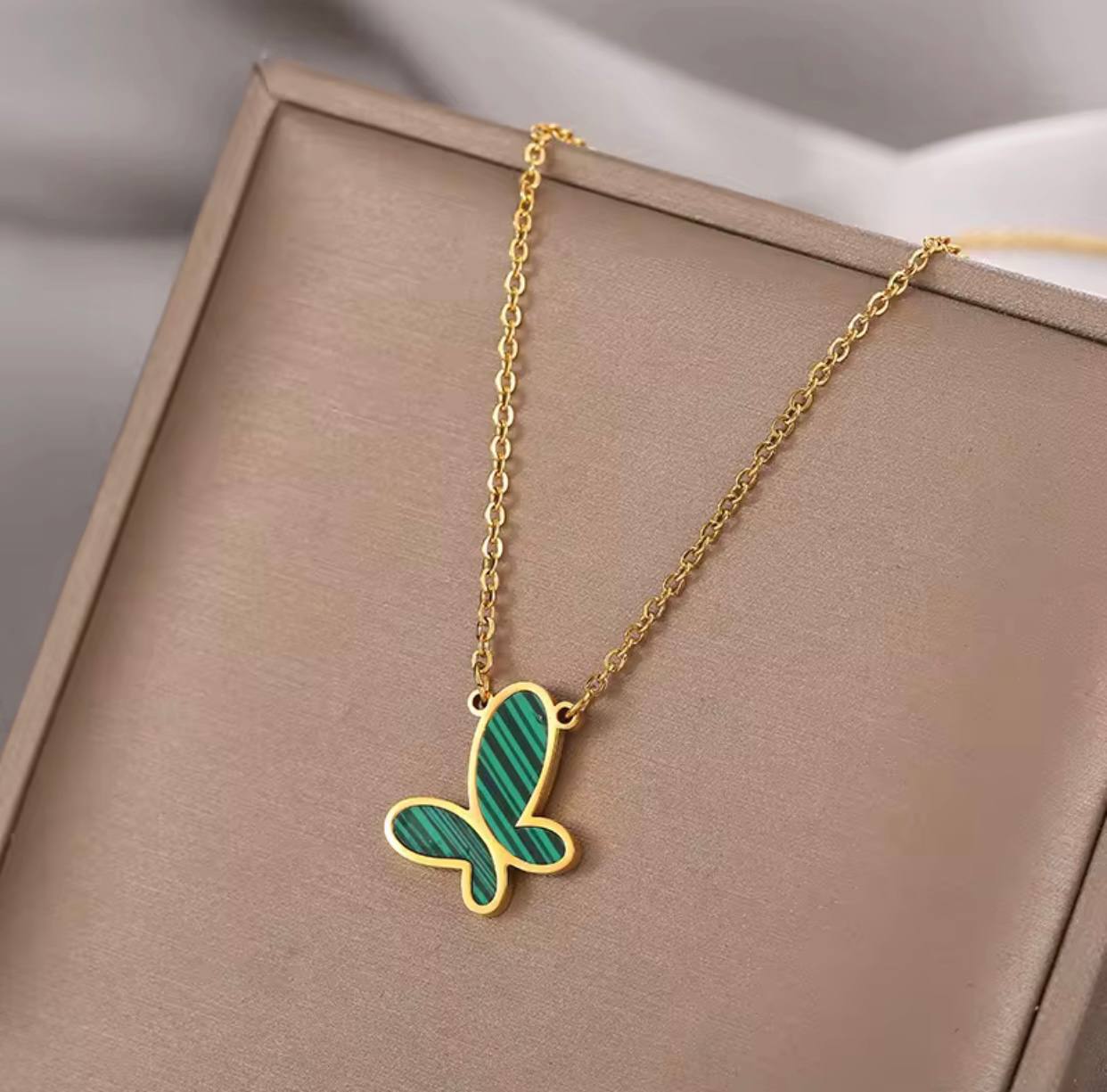 HYPOALLERGENIC NECKLACES NON FADE STAINLESS STEEL HYPOALLERGENIC NECKLACE GIFT BOX &80 ENQUIRIES