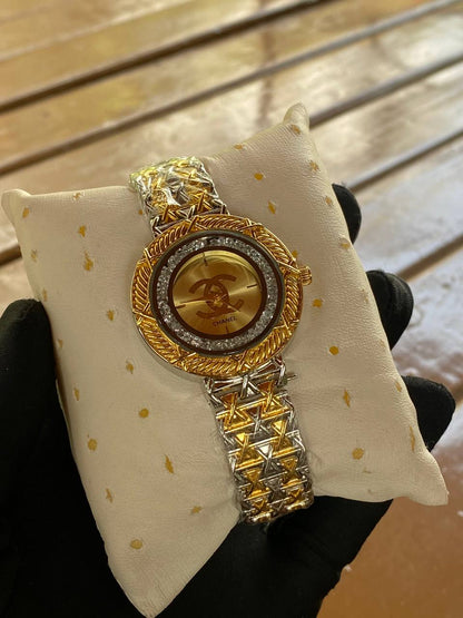 LADIES WATCH STAINLESS STEEL BATTERY POWERED WATER RESISTANT GIFT BOX GIFT BAG ENQUIRIES