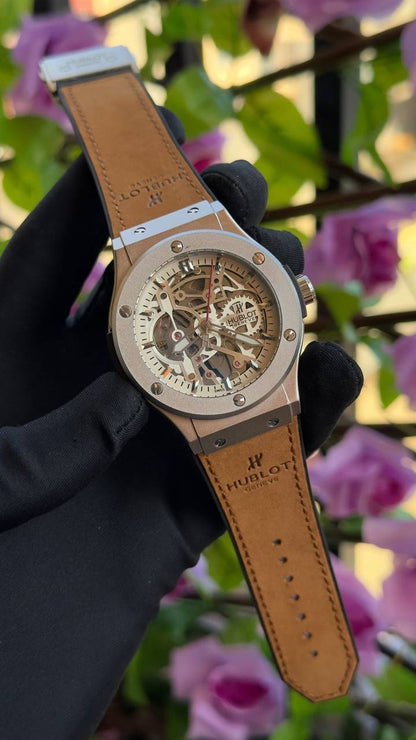 CURREN LADIES #9068 (LEATHER ) WATER RESISTANT BATTERY POWERED ENQUIRIES